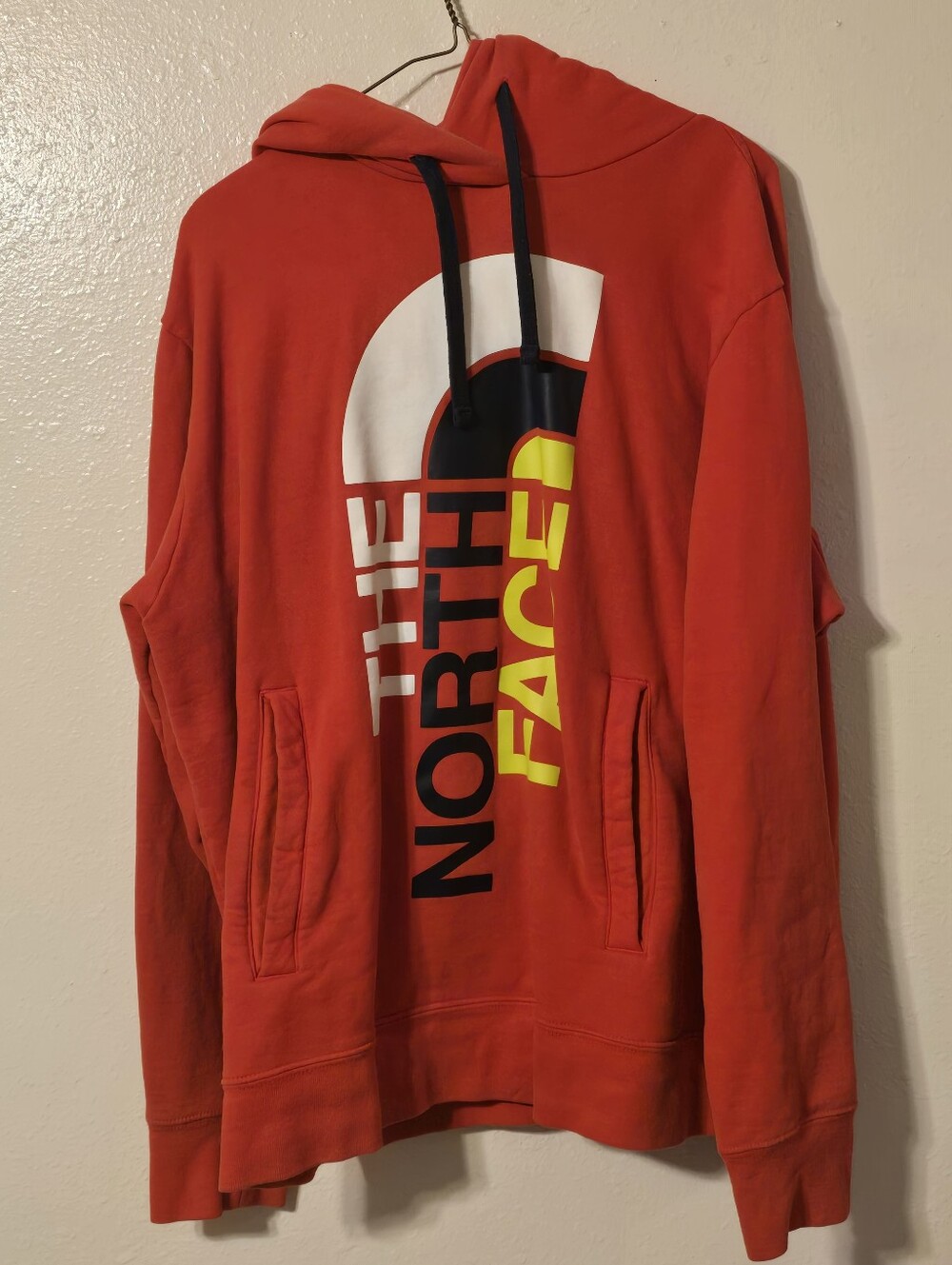 The North Face Trivert Pullover Hoodie Red Vertical Split Logo Men's XL As-Is